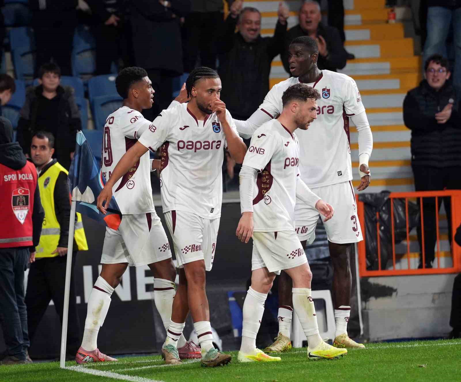 trendyol super lig rams basaksehir 2 trabzonspor 1 ilk yari 6 aNTbPH7c