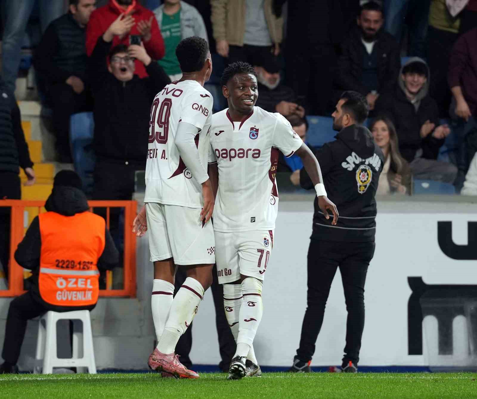 trendyol super lig rams basaksehir 2 trabzonspor 1 ilk yari 9 9TRyjCEA