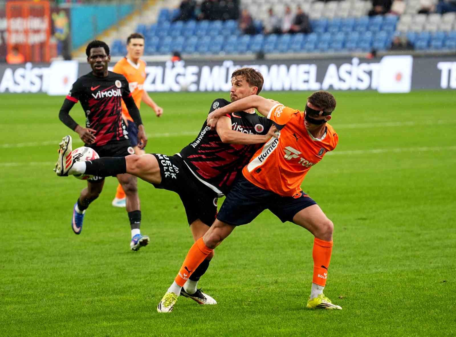 trendyol super lig rams basaksehir 3 genclerbirligi 0 ilk yari 1 ObI129as