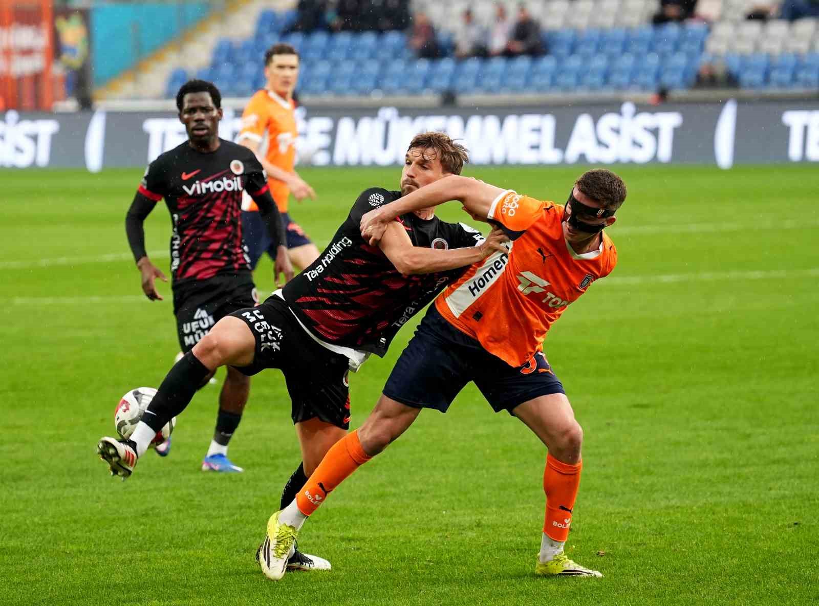 trendyol super lig rams basaksehir 3 genclerbirligi 0 ilk yari 2