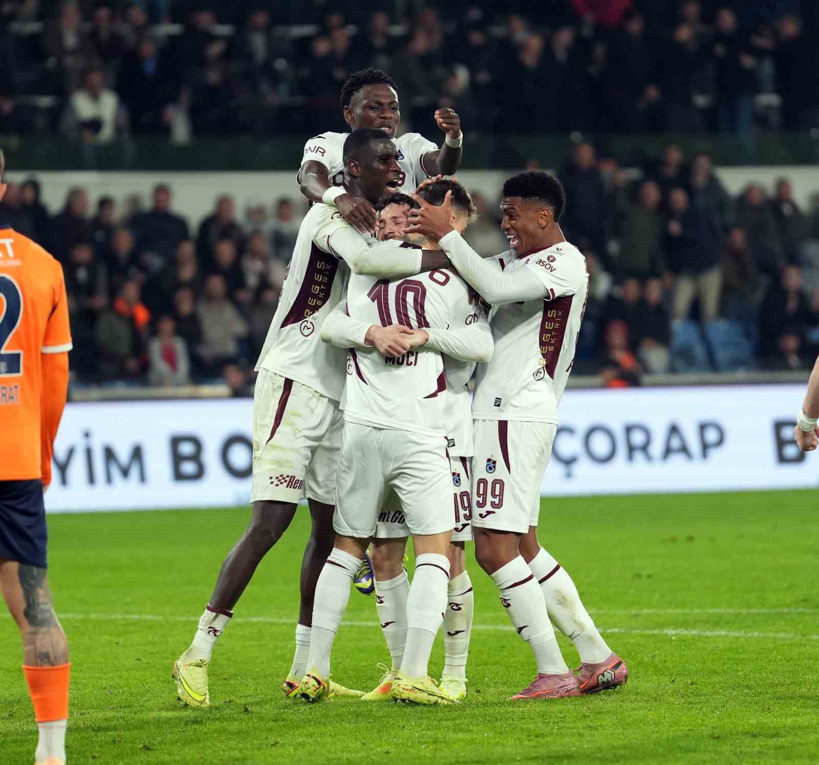 trendyol super lig rams basaksehir 3 trabzonspor 4 mac sonucu 10 61mm3ypX