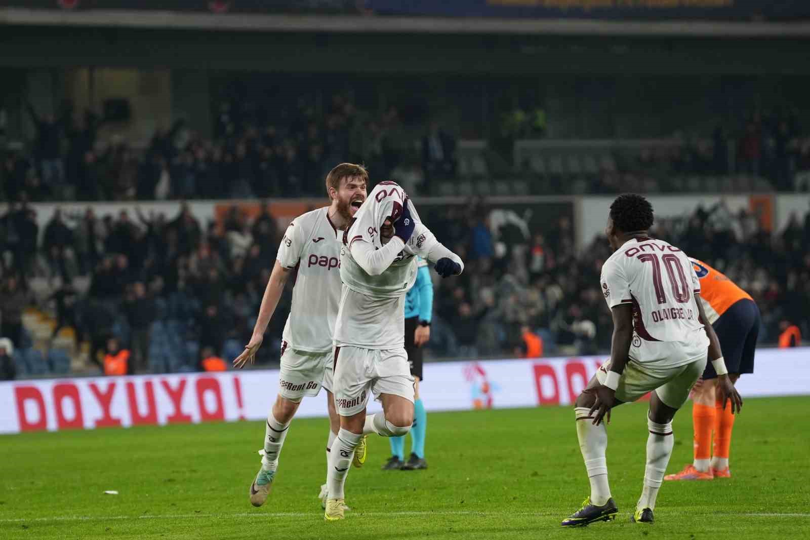 trendyol super lig rams basaksehir 3 trabzonspor 4 mac sonucu 17