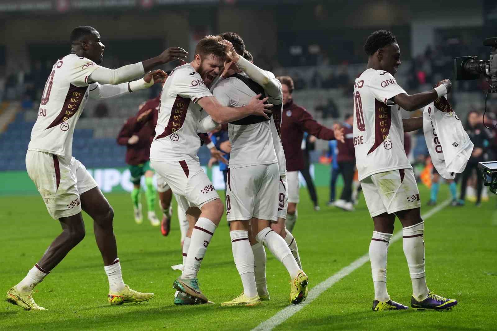trendyol super lig rams basaksehir 3 trabzonspor 4 mac sonucu 22 S6kqsrQ2
