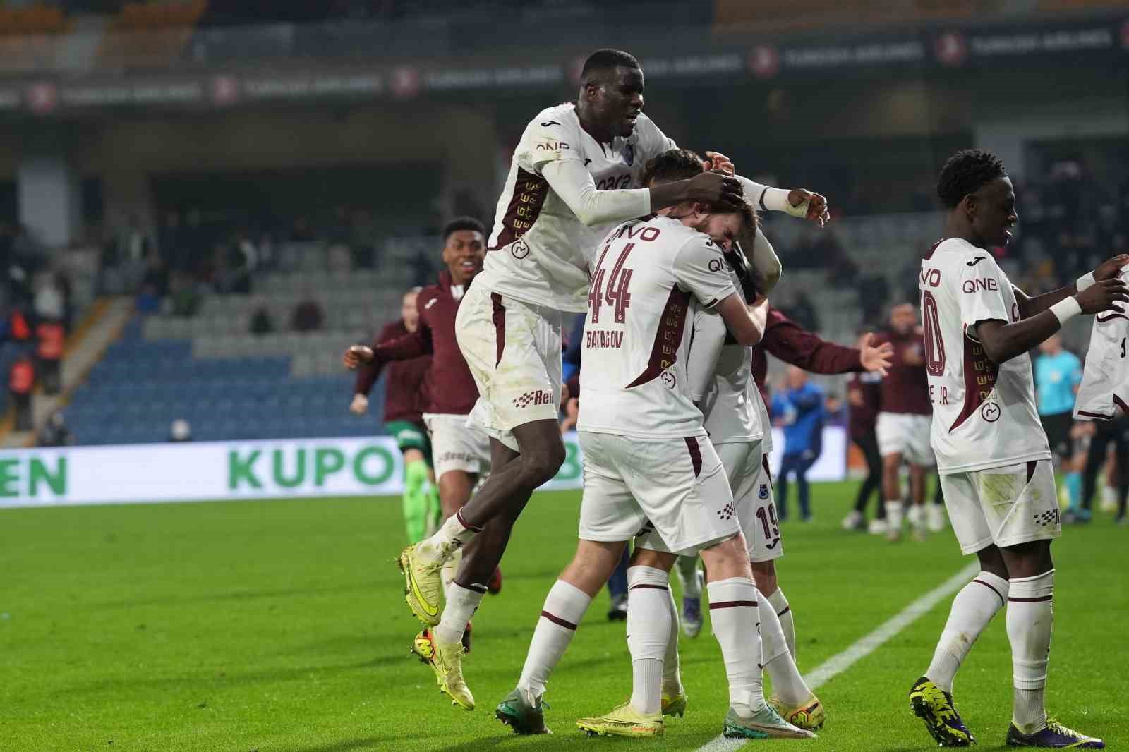 trendyol super lig rams basaksehir 3 trabzonspor 4 mac sonucu 23 vDv2zKjM