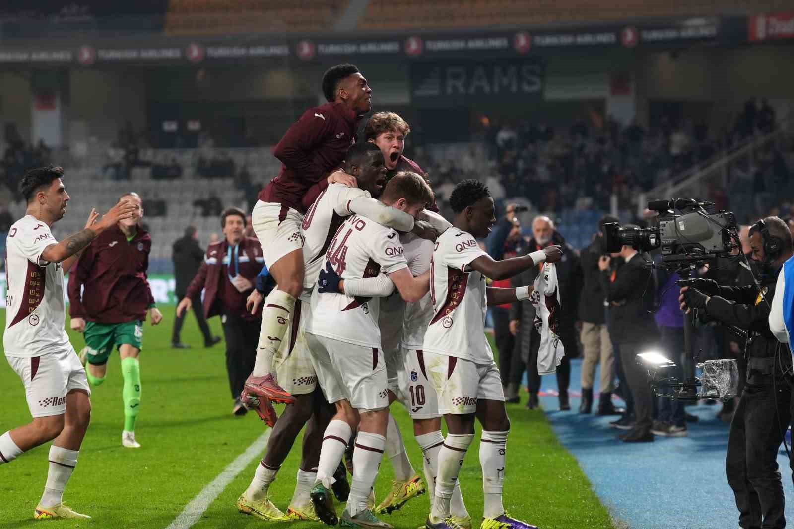 trendyol super lig rams basaksehir 3 trabzonspor 4 mac sonucu 24 Yh3wqgVe