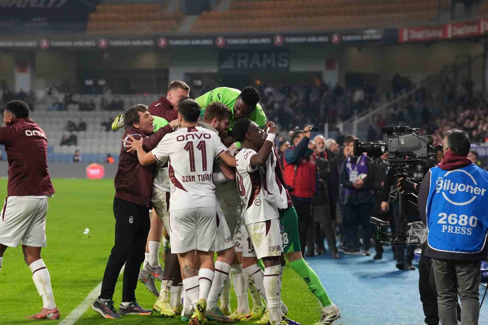 trendyol super lig rams basaksehir 3 trabzonspor 4 mac sonucu 30 VVjET2eT