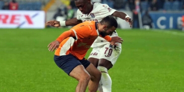 trendyol-super-lig-rams-basaksehir-3-trabzonspor-4-mac-sonucu-34lO34Ax.jpg