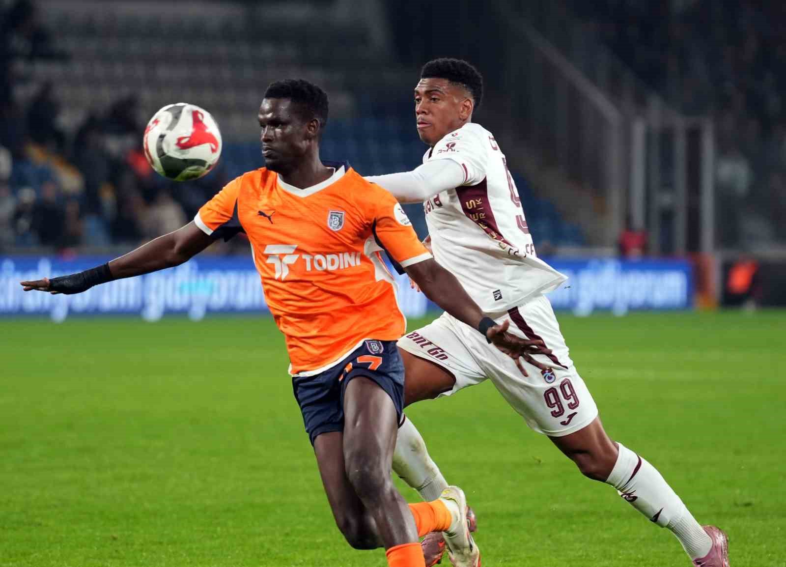 trendyol super lig rams basaksehir 3 trabzonspor 4 mac sonucu 4 vlFjMcLm