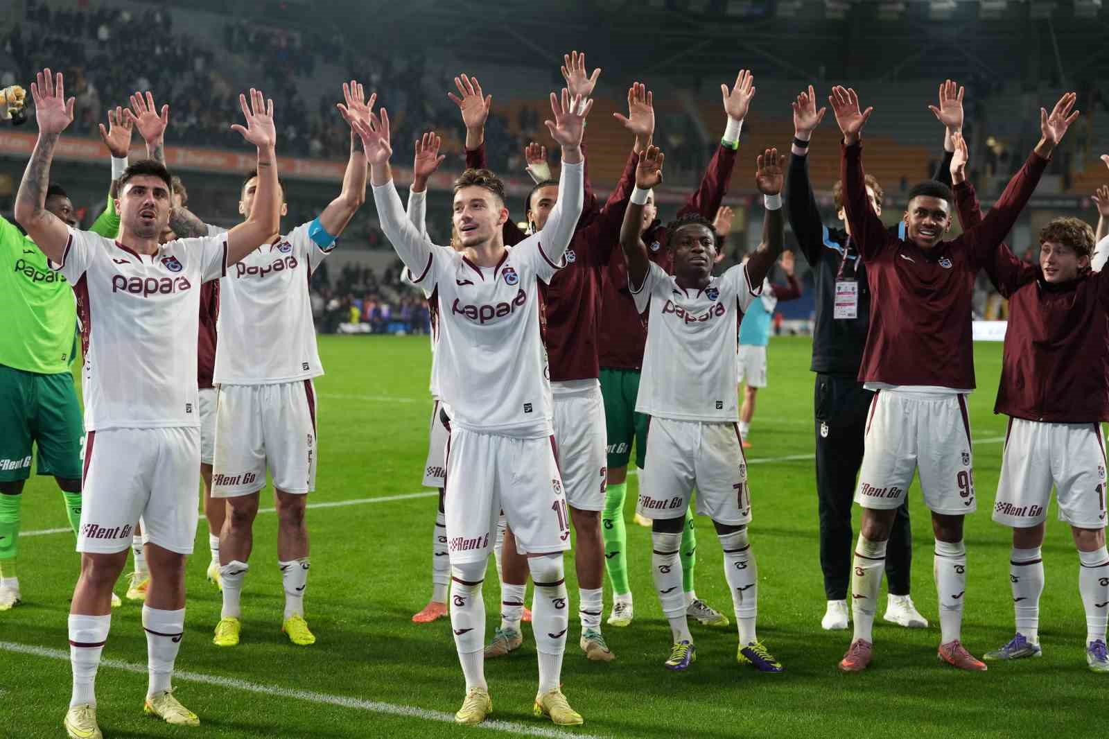 trendyol super lig rams basaksehir 3 trabzonspor 4 mac sonucu 41 IkWhKzzz