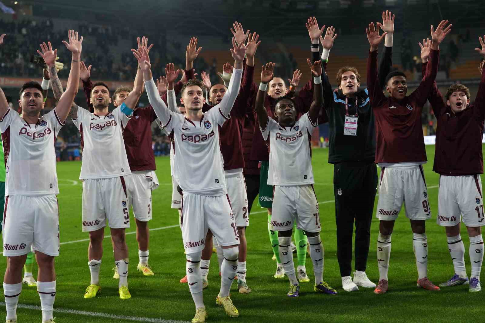trendyol super lig rams basaksehir 3 trabzonspor 4 mac sonucu 46 5vQAFJc5