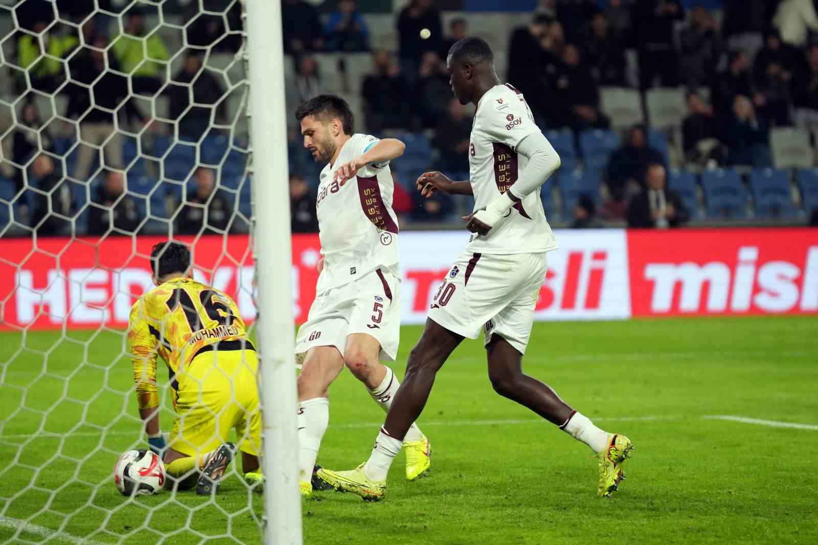 trendyol super lig rams basaksehir 3 trabzonspor 4 mac sonucu 8 CXEBpJte