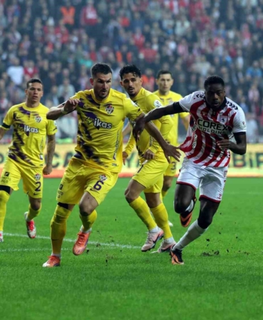 trendyol-super-lig-samsunspor-0-eyupspor-0-ilk-yari-CWStQZDe.jpg