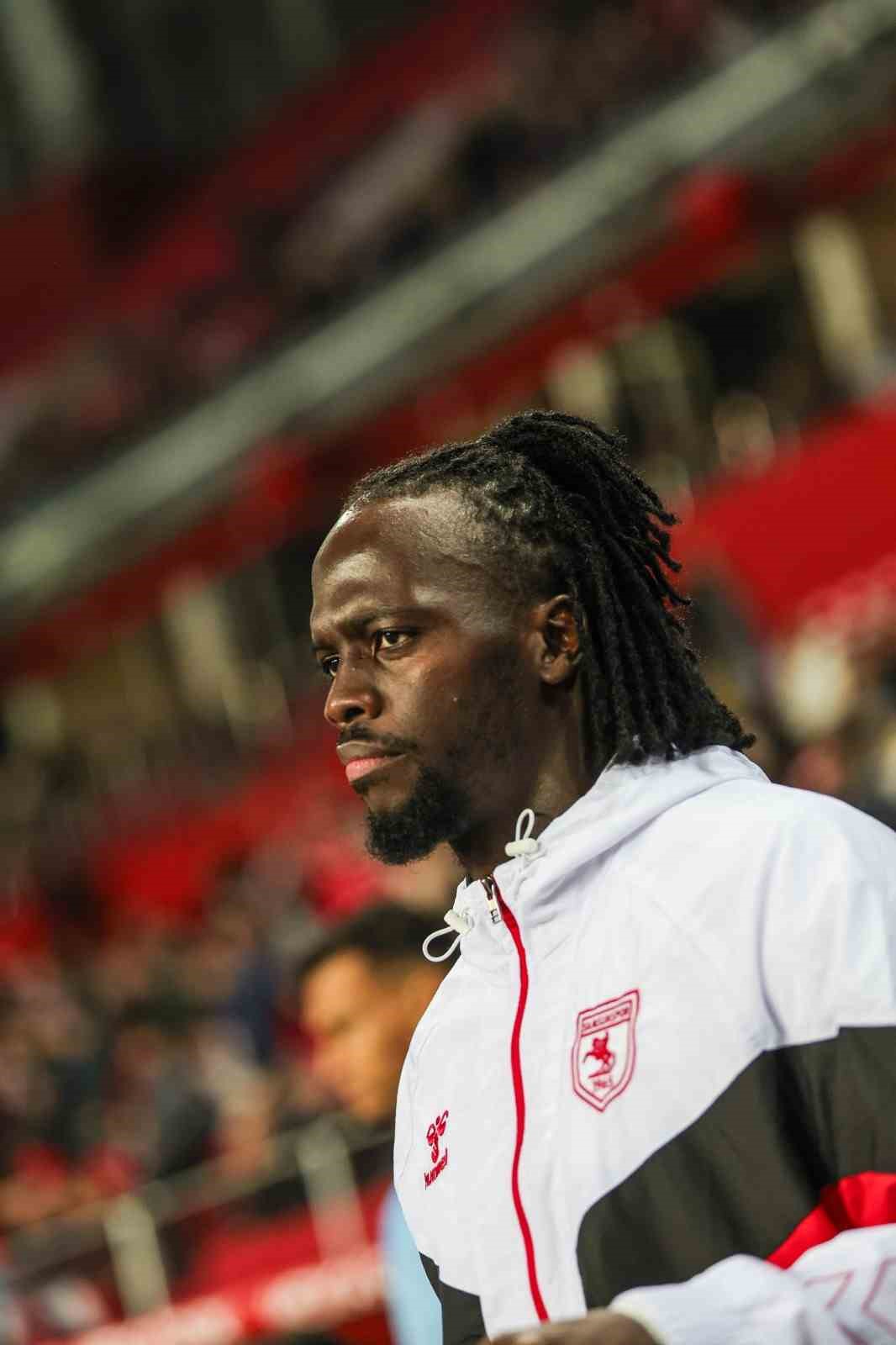 trendyol super lig samsunspor 0 rams basaksehir 0 ilk yari 11 pqzln33m