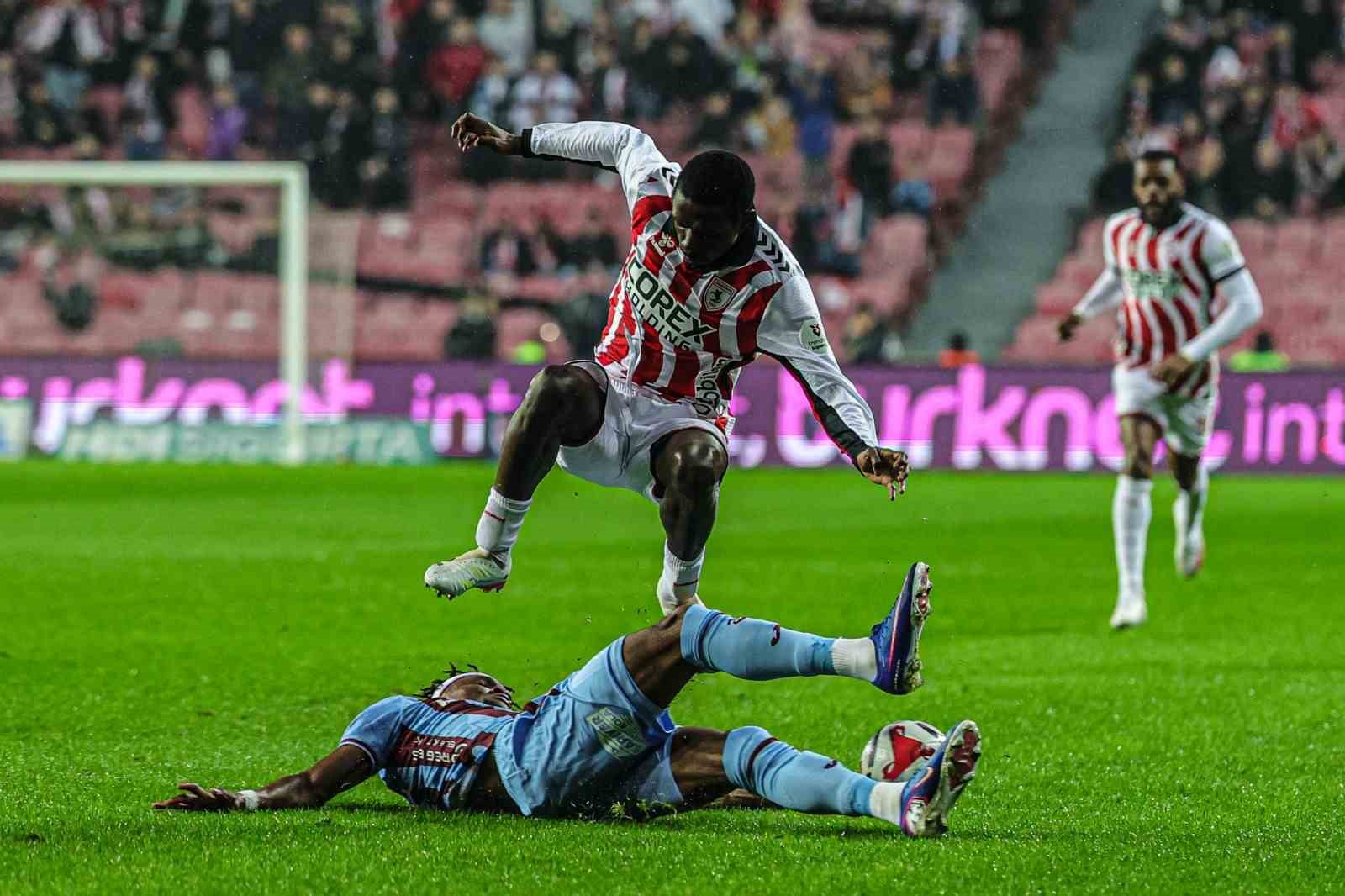 trendyol super lig samsunspor 0 trabzonspor 1 ilk yari 2 7L1CP3Q9