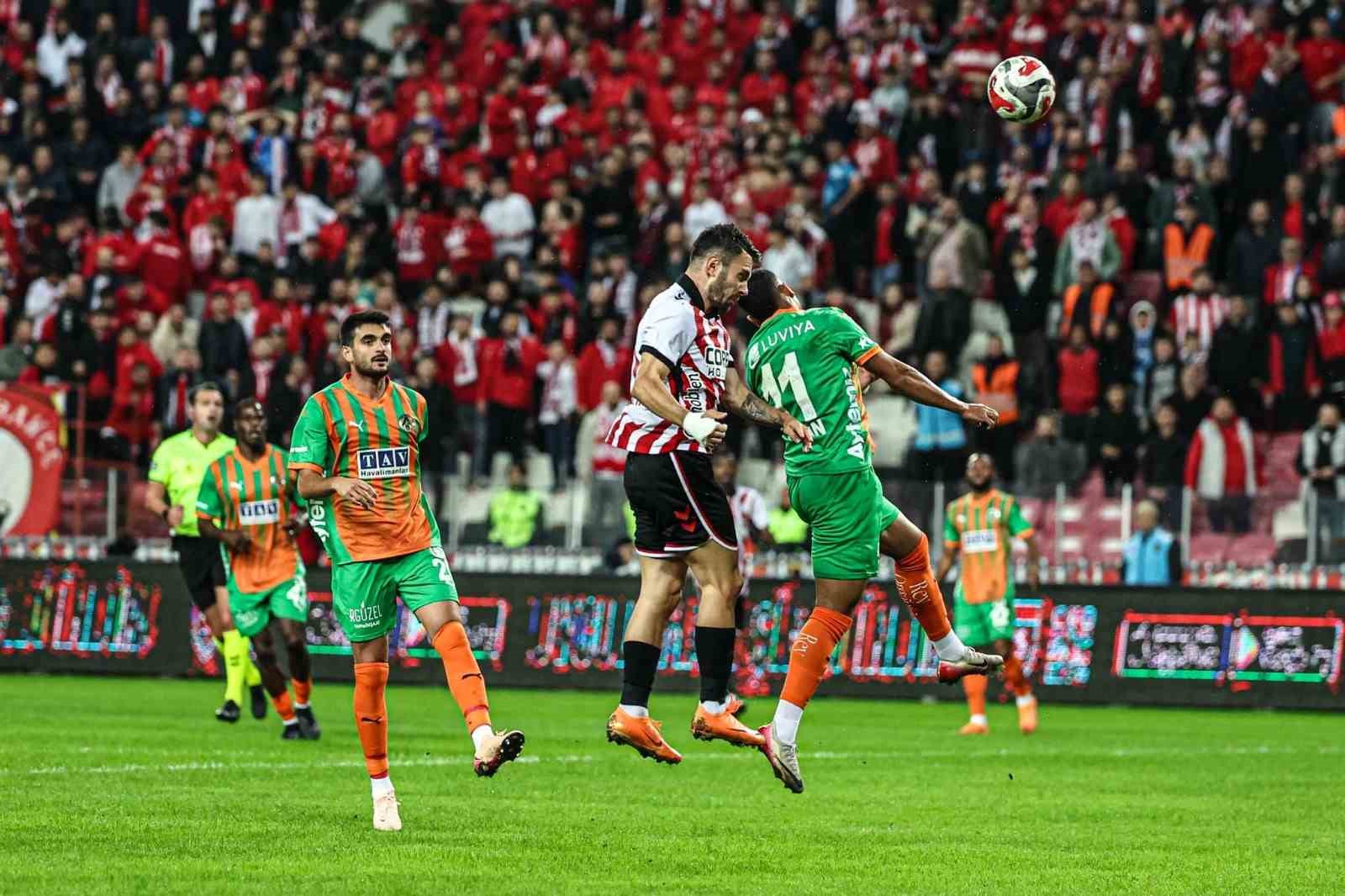 Trendyol Süper Lig: Samsunspor: 1 - Alanyaspor: 0 (İlk yarı) 6 trendyol super lig samsunspor 1 alanyaspor 0 ilk yari 2 42TSBq54