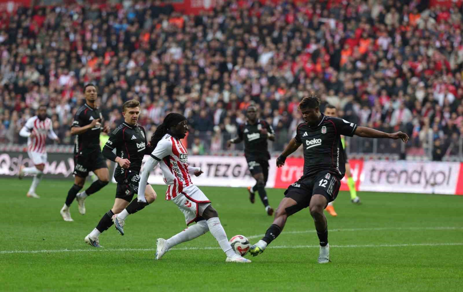 trendyol super lig samsunspor 2 besiktas 1 mac sonucu 3 CgvjGNHr