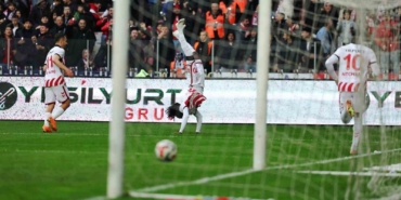 trendyol-super-lig-samsunspor-2-besiktas-1-mac-sonucu-nJ4cDR13.jpg