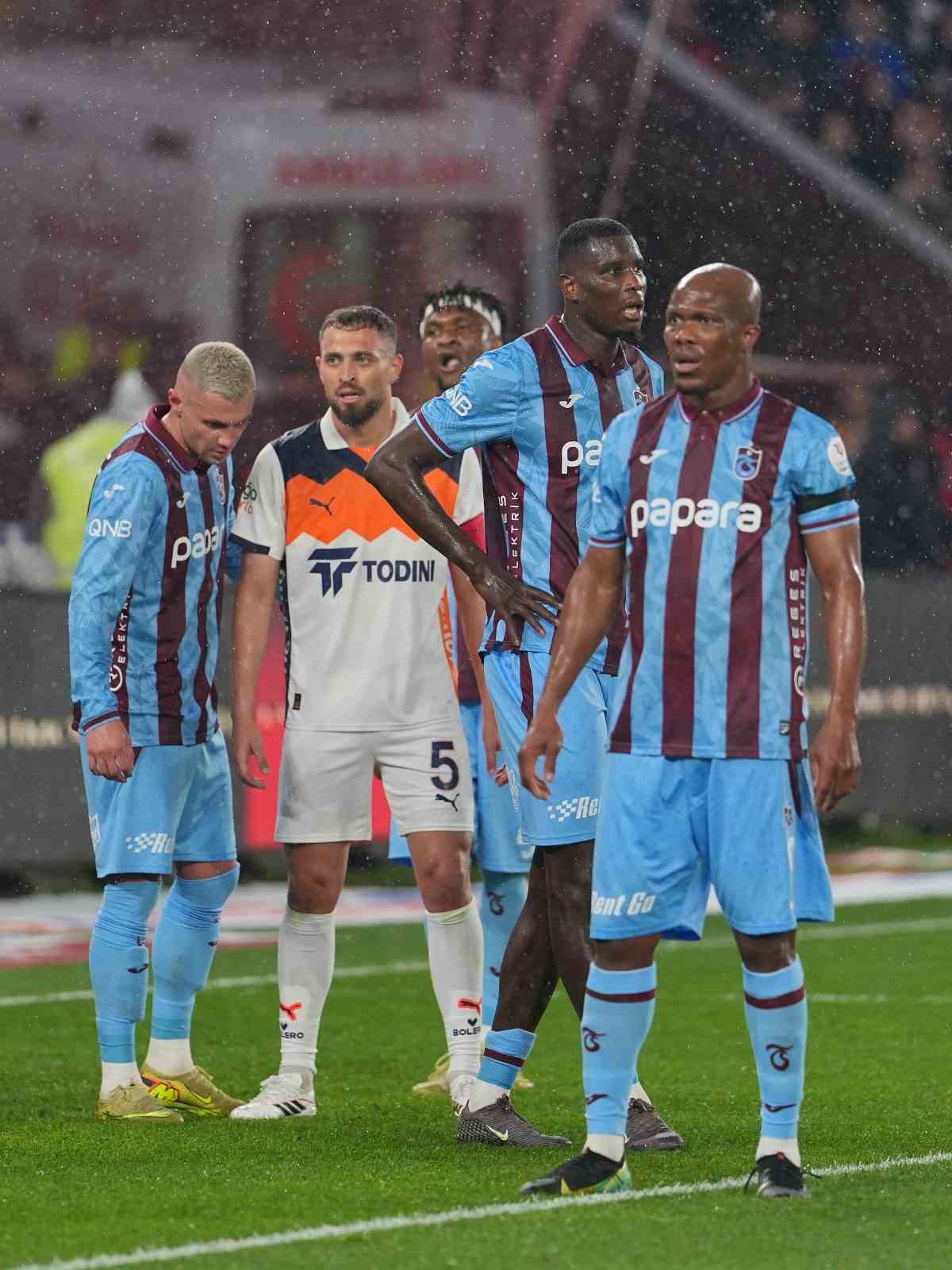 Trendyol Süper Lig: Trabzonspor: 0 - RAMS Başakşehir: 0 (İlk yarı) 15 trendyol super lig trabzonspor 0 rams basaksehir 0 ilk yari 11 ZbLaTEmX