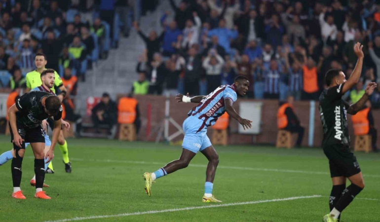 trendyol-super-lig-trabzonspor-1-alanyaspor-0-ilk-yari-CjZUlmm4.jpg