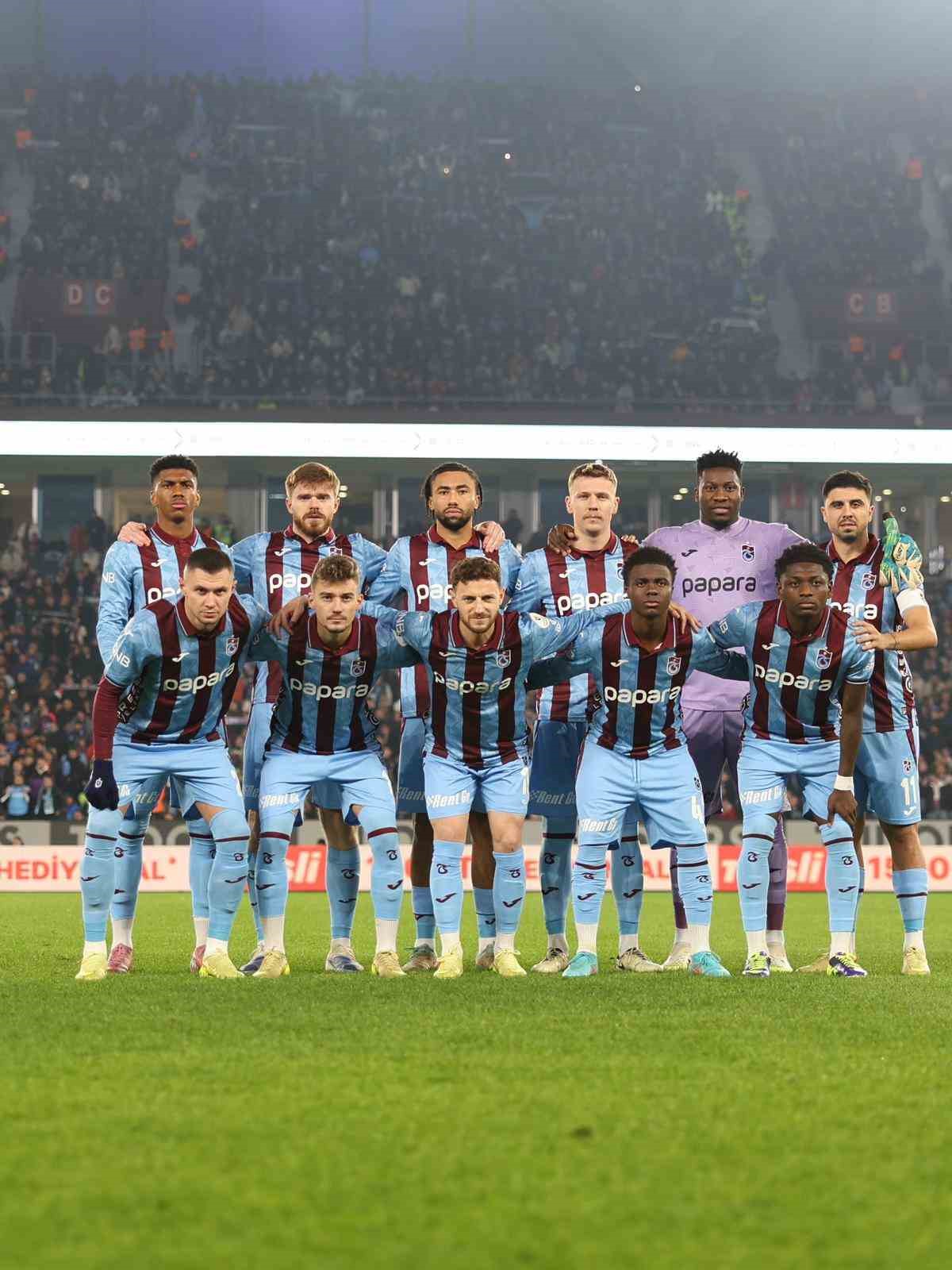 Trendyol Süper Lig: Trabzonspor: 1 - Beşiktaş: 3 (İlk yarı) 15 trendyol super lig trabzonspor 1 besiktas 3 ilk yari 11 B7SOCPt3