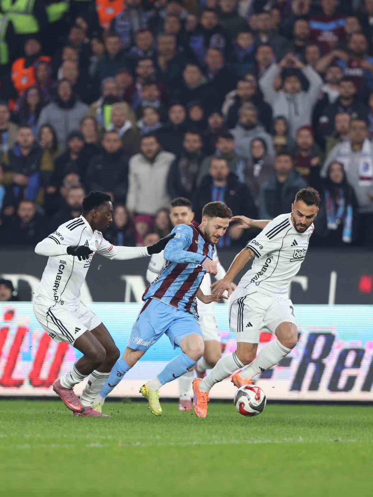 Trendyol Süper Lig: Trabzonspor: 1 - Beşiktaş: 3 (İlk yarı) 7 trendyol super lig trabzonspor 1 besiktas 3 ilk yari 3 wdKve2wO