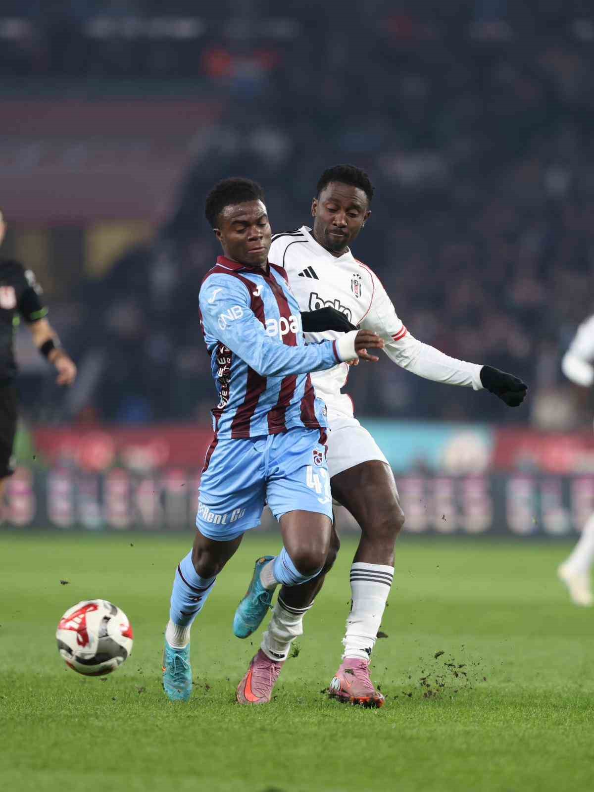 Trendyol Süper Lig: Trabzonspor: 1 - Beşiktaş: 3 (İlk yarı) 10 trendyol super lig trabzonspor 1 besiktas 3 ilk yari 6 zhAqNG4I