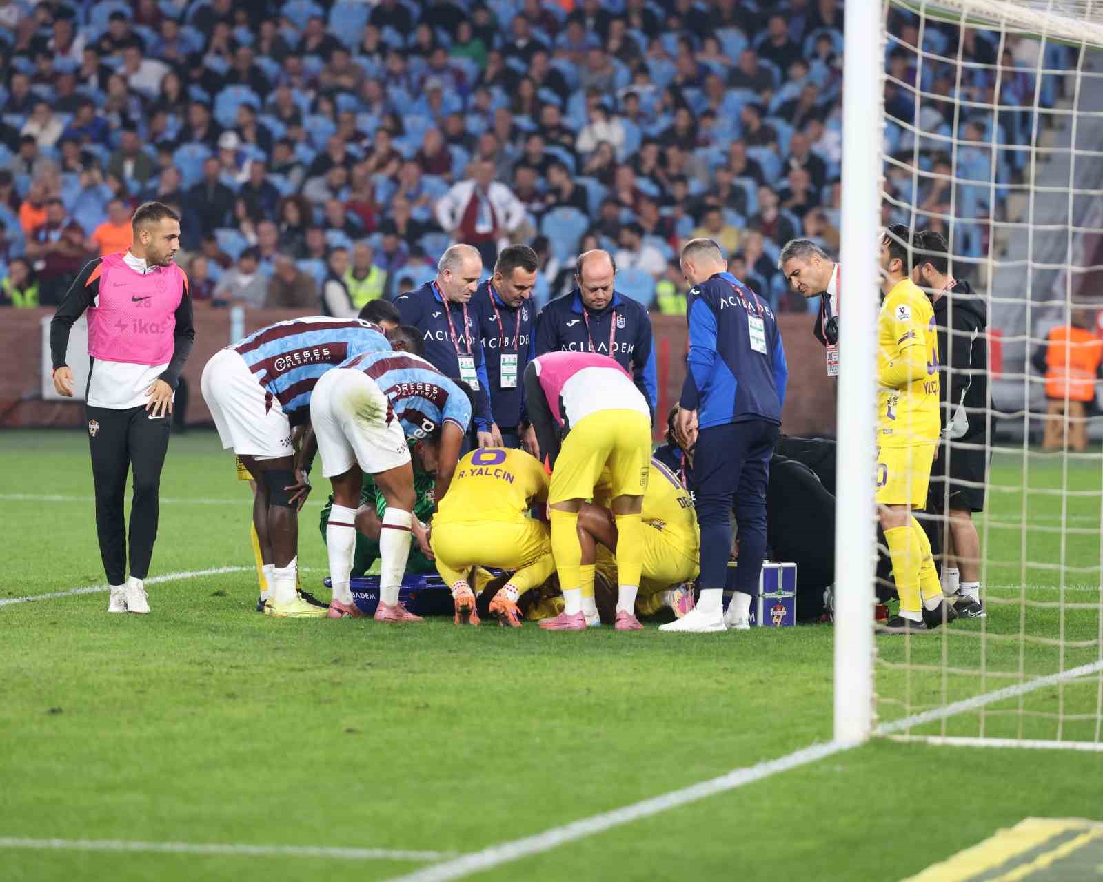 Trendyol Süper Lig: Trabzonspor: 1 - Eyüpspor: 0 (İlk yarı) 4 trendyol super lig trabzonspor 1 eyupspor 0 ilk yari 0 mmXw1vkS