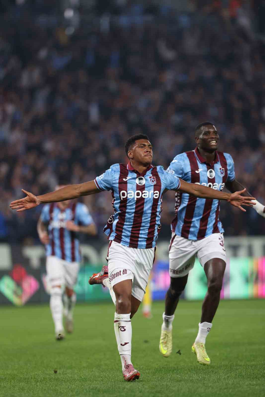 Trendyol Süper Lig: Trabzonspor: 1 - Eyüpspor: 0 (İlk yarı) 17 trendyol super lig trabzonspor 1 eyupspor 0 ilk yari 13