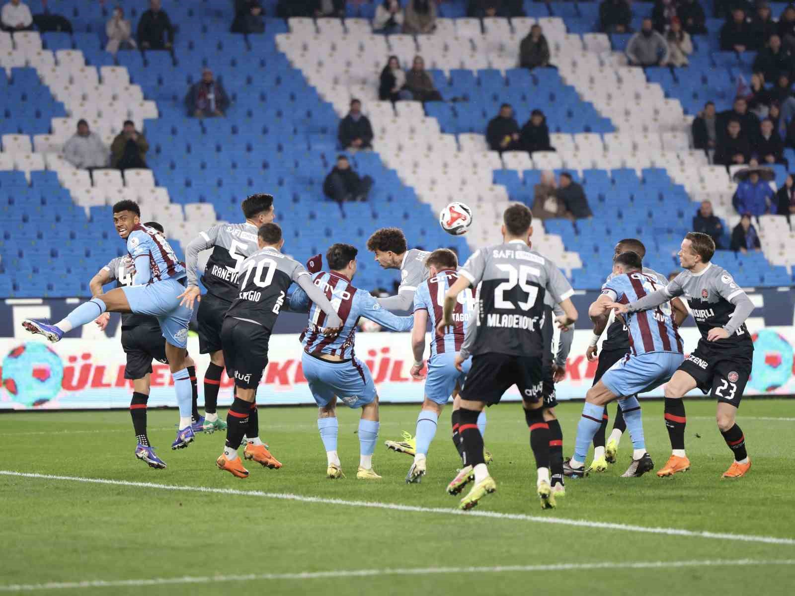 Trendyol Süper Lig: Trabzonspor: 1 - Fatih Karagümrük: 1 (İlk yarı) 7 trendyol super lig trabzonspor 1 fatih karagumruk 1 ilk yari 3 1sjUj4yT