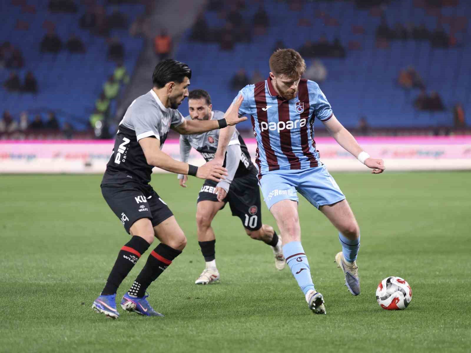 Trendyol Süper Lig: Trabzonspor: 1 - Fatih Karagümrük: 1 (İlk yarı) 8 trendyol super lig trabzonspor 1 fatih karagumruk 1 ilk yari 4 d69bn54j