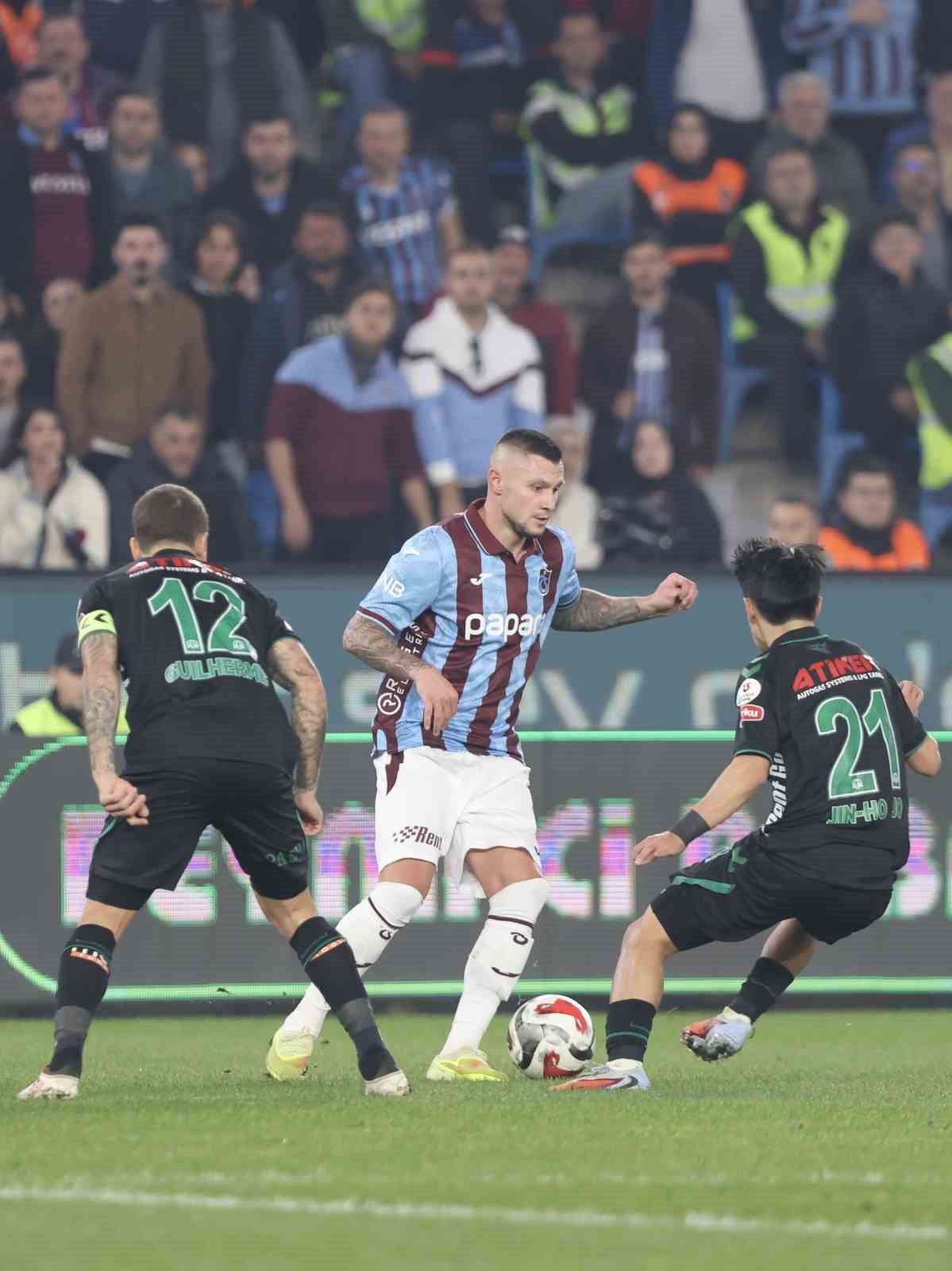 trendyol super lig trabzonspor 1 konyaspor 1 ilk yari 7 WJz6fWss