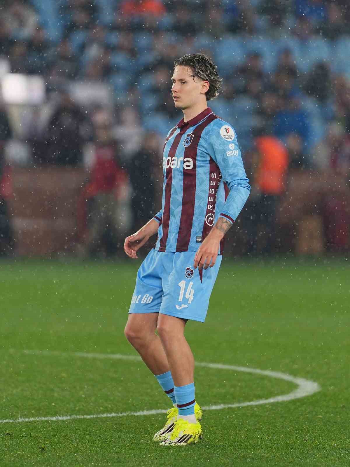 Trendyol Süper Lig: Trabzonspor: 1 - RAMS Başakşehir: 1 (Maç sonucu) 17 trendyol super lig trabzonspor 1 rams basaksehir 1 mac sonucu 13 wWa1135s
