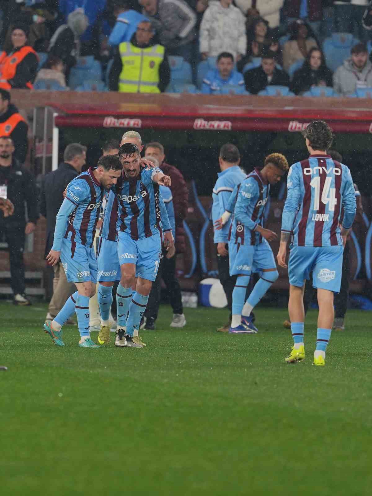 Trendyol Süper Lig: Trabzonspor: 1 - RAMS Başakşehir: 1 (Maç sonucu) 13 trendyol super lig trabzonspor 1 rams basaksehir 1 mac sonucu 9