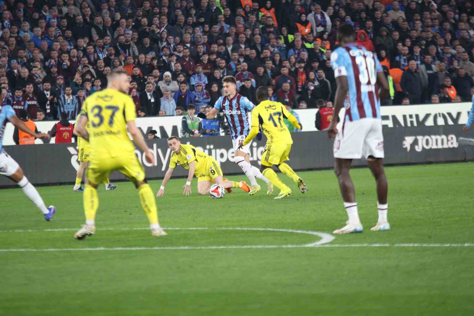 trendyol super lig trabzonspor 2 fenerbahce 2 ilk yari 1 4yuPaqUY