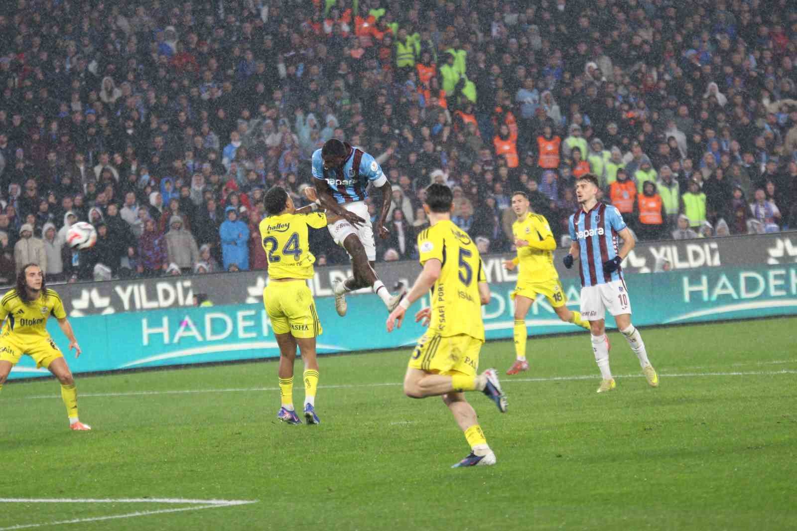 trendyol super lig trabzonspor 2 fenerbahce 2 ilk yari 13 Y8dvHIfZ
