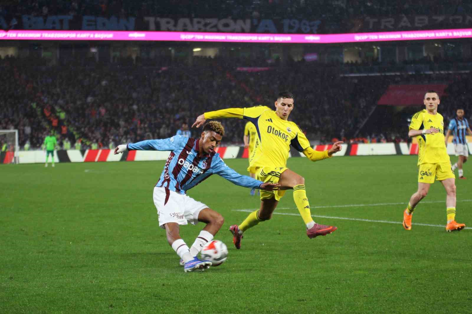 trendyol super lig trabzonspor 2 fenerbahce 3 mac sonucu 1 rCkgl785