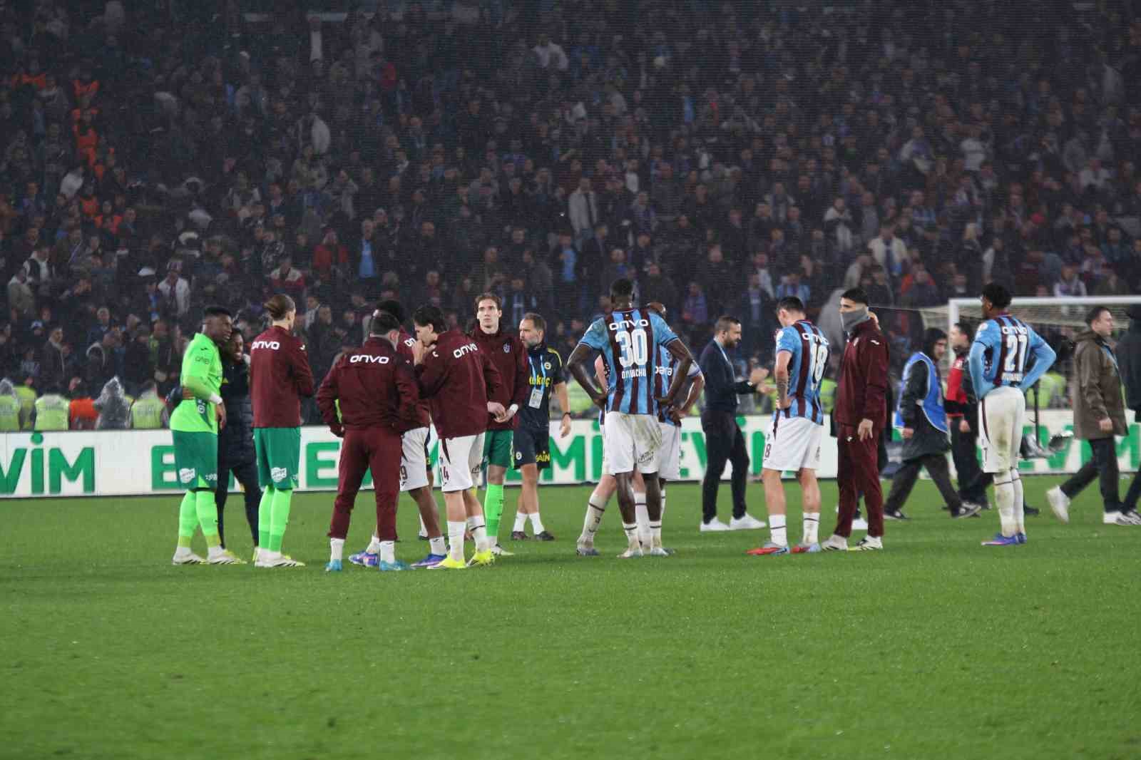 trendyol super lig trabzonspor 2 fenerbahce 3 mac sonucu 13 EOl4TIHe