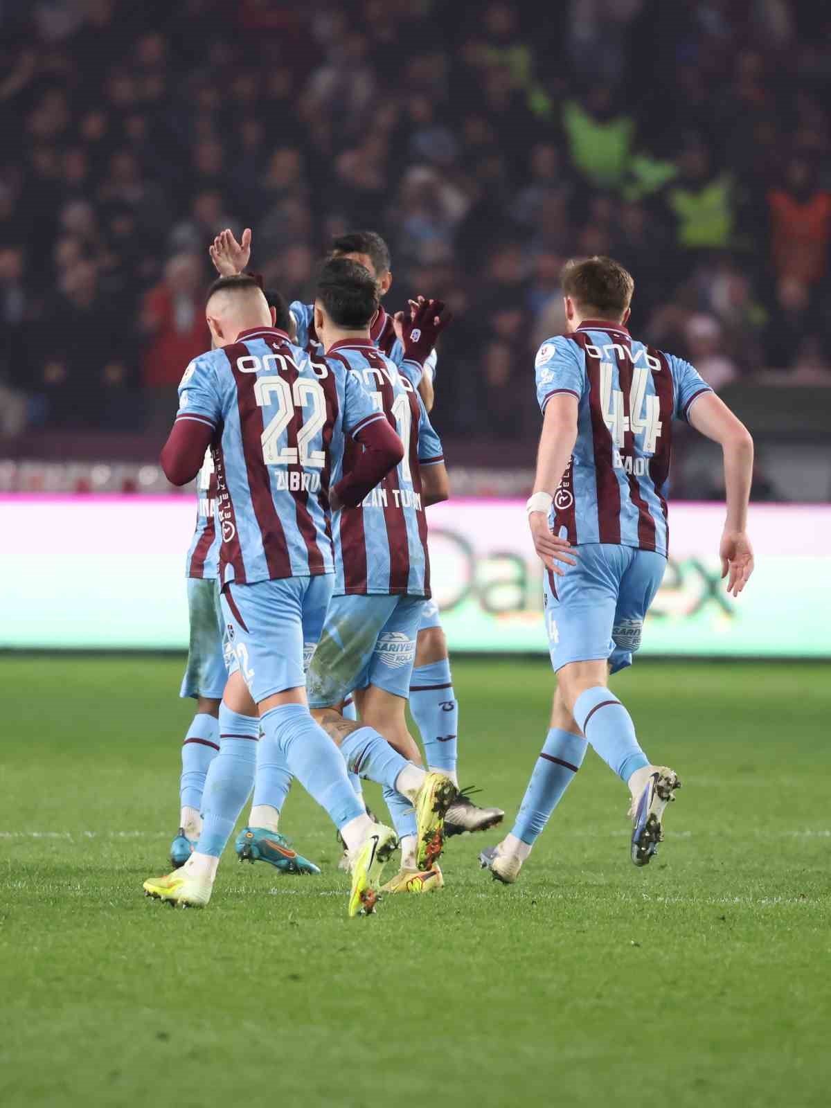 trendyol super lig trabzonspor 3 besiktas 3 mac sonucu 12 lOr14tst