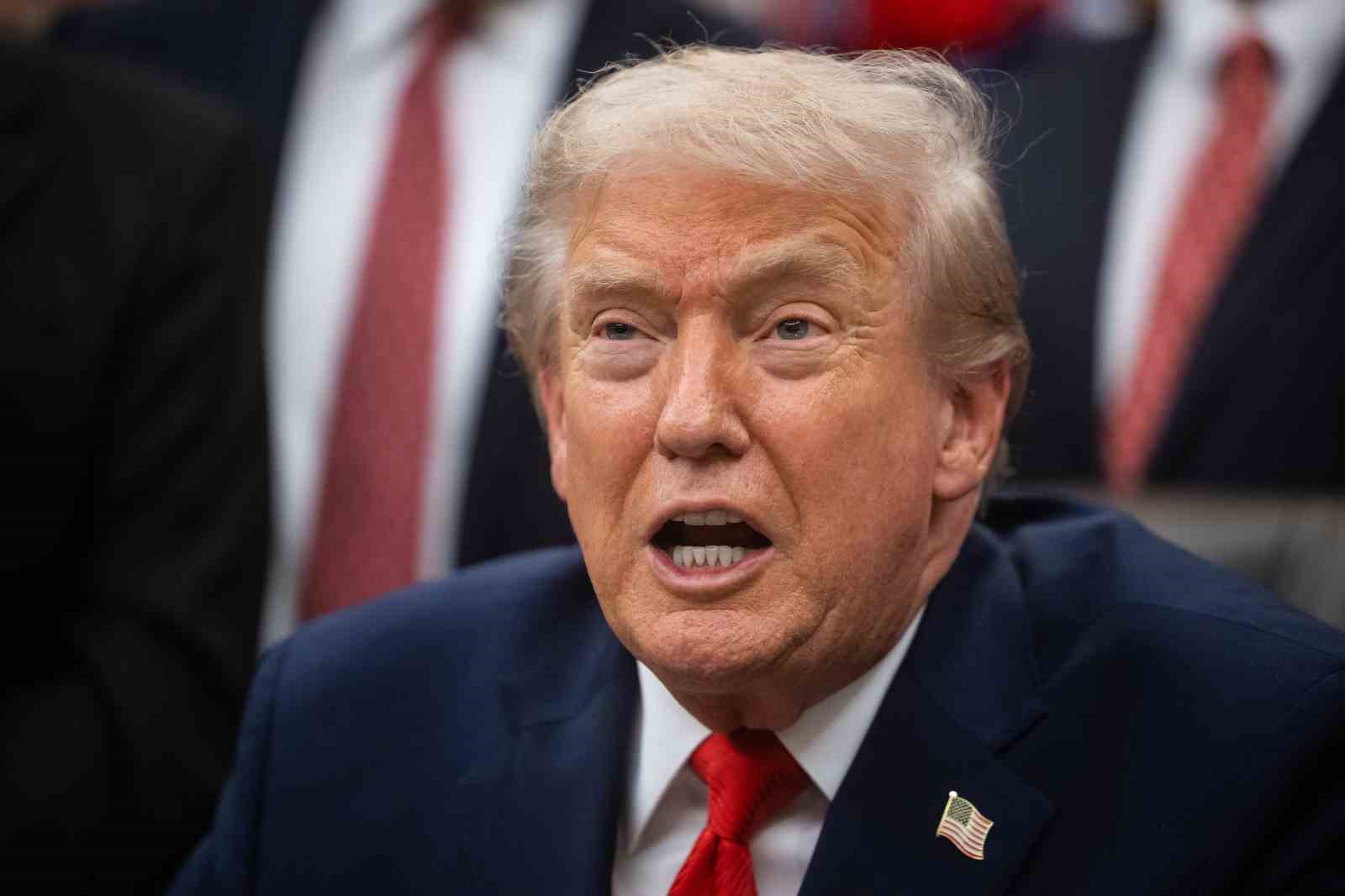 Trump: "(Epstein) Yüzlerce insanla fotoğrafı var, onun hakkında hiçbir şey bilmiyorum" 4 trump epstein yuzlerce insanla fotografi var onun hakkinda hicbir sey bilmiyorum 0 8fUVeHzw