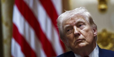 trump-iran-hukumetinin-talebi-uzerine-enerji-tesislerine-yonelik-saldirilari-10-gun-daha-erteledim-FDhRkkTZ.jpg