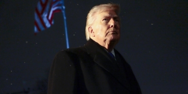 trump-iran-ile-ticaret-yapan-ulkelere-ek-gumruk-vergisi-uygulanabilmesine-yonelik-kararname-imzaladi-TuyR87cP.jpg