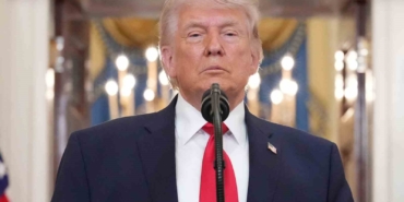 trump-iran-savas-gemilerini-en-iyi-silahlarla-yukluyoruz-anlasma-olmazsa-bunlari-kullanacagiz-NMi97q6v.jpg
