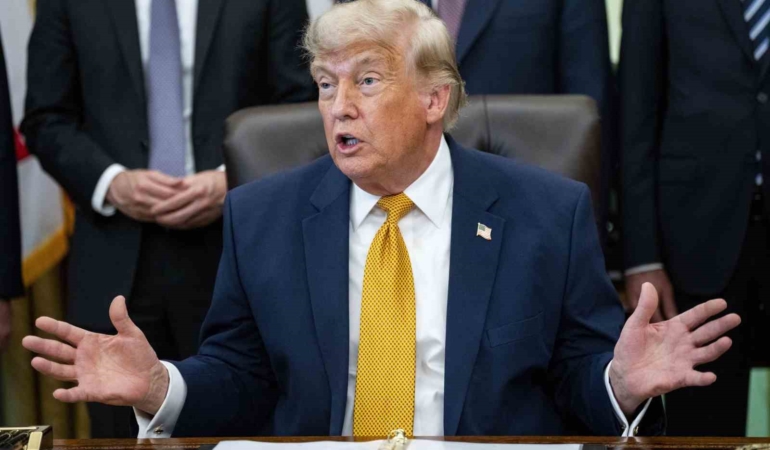 trump-iran-yalan-haberlerin-aksine-hurmuz-bogazindan-gecen-gemilerden-hicbir-gecis-ucreti-almadigini-abdye-iAWC2aOr.jpg