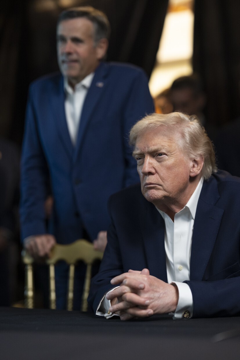 Trump, Venezuela’ya yönelik saldırıları izlediği anların fotoğrafını paylaştı 17 trump venezuelaya yonelik saldirilari izledigi anlarin fotografini paylasti 13 s2lTnsq5