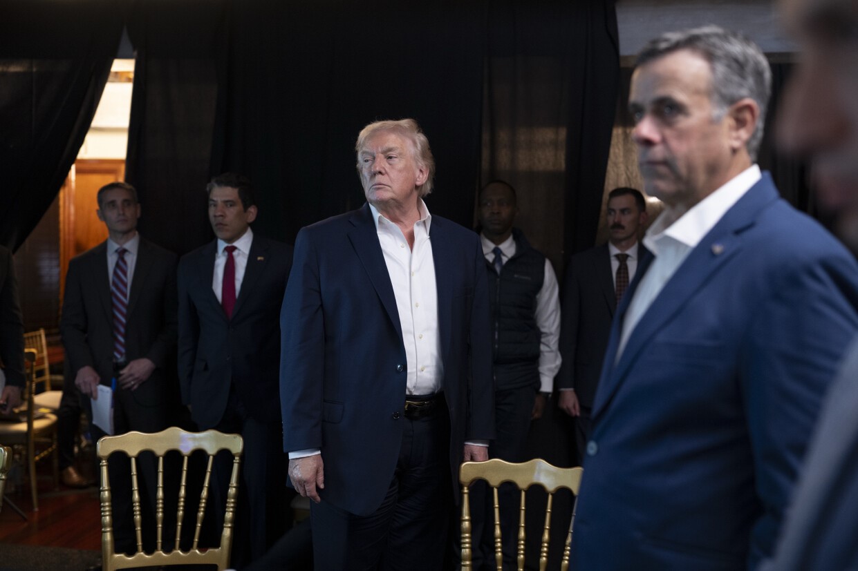 Trump, Venezuela’ya yönelik saldırıları izlediği anların fotoğrafını paylaştı 9 trump venezuelaya yonelik saldirilari izledigi anlarin fotografini paylasti 5 2iRXIfgU