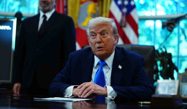 trump-xi-ile-cok-verimli-bir-telefon-gorusmesi-yaptim-rQR3jGqB.jpg