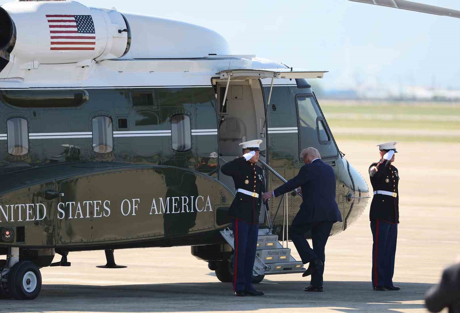Trump’a Güney Kore’de en yüksek devlet onuru "Mugunghwa Büyük Nişanı" verildi 8 trumpa guney korede en yuksek devlet onuru mugunghwa buyuk nisani verildi 4 cnujyMGN
