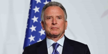 trumpin-ozel-temsilcisi-witkoff-ile-iran-disisleri-bakani-arakcinin-cuma-gunu-istanbulda-bir-araya-pMfzbill.jpg