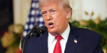 trumptan-gumruk-vergilerinden-elde-edilen-gelirle-abd-askerine-bin-776-dolar-ikramiye-L911veQK.jpg