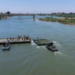 tsk-ve-suriye-ordusu-firat-nehri-uzerinde-yuzer-kopru-insa-etti-fT8X6y5n.jpg